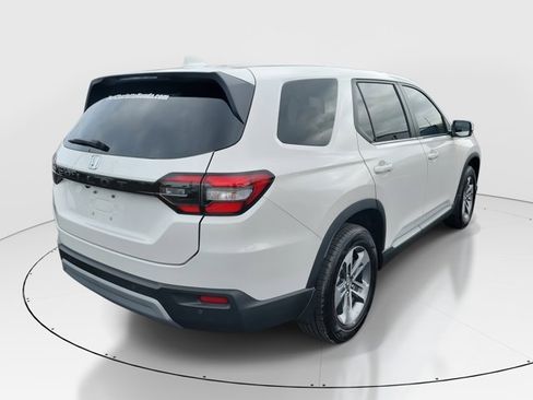 Certified 2025 Honda Pilot EX-L image 37