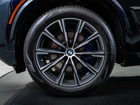 New 2026 BMW X5 M60i image 13