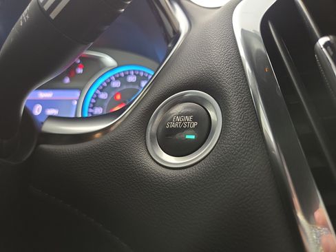 Certified 2023 Chevrolet Traverse LT FWD image 26