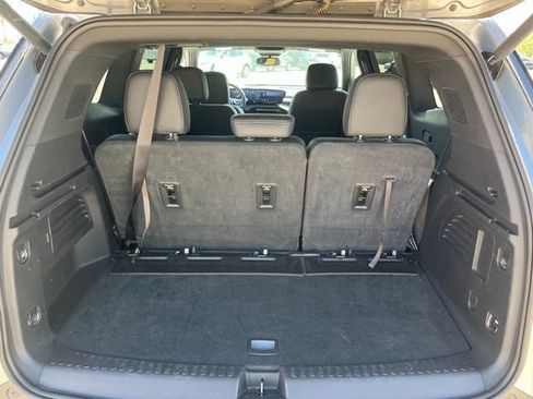 Used 2025 Buick Enclave Preferred image 30