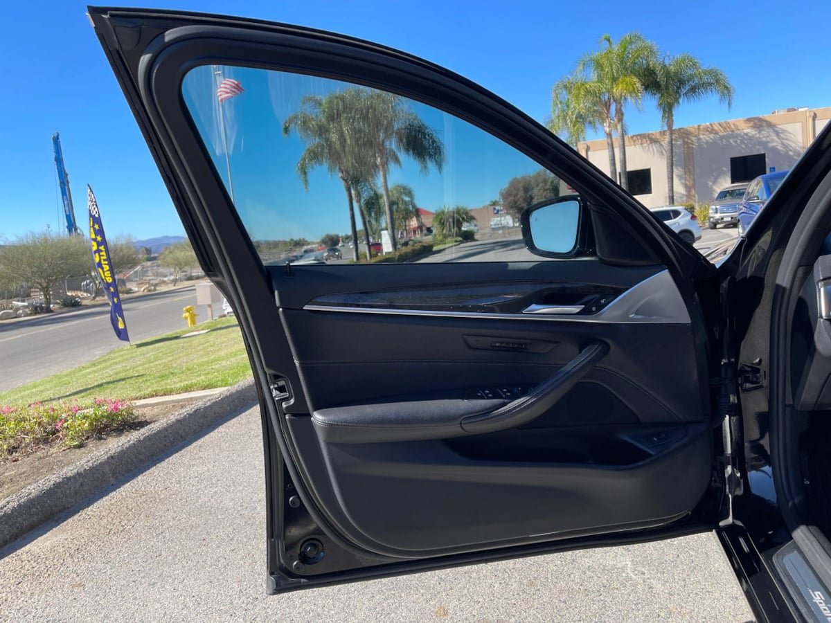 Used 2018 BMW 540i w/ Premium Package RWD image 19