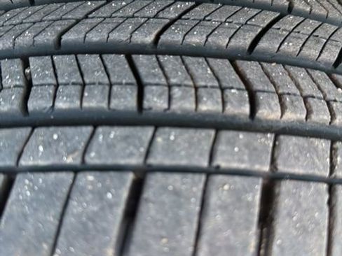 Used 2023 Jeep Grand Cherokee Limited image 5