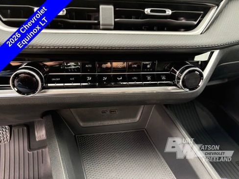 New 2026 Chevrolet Equinox LT w/ Convenience Package II FWD image 20