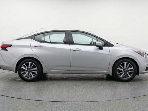 Used 2025 Nissan Versa SV FWD image 11