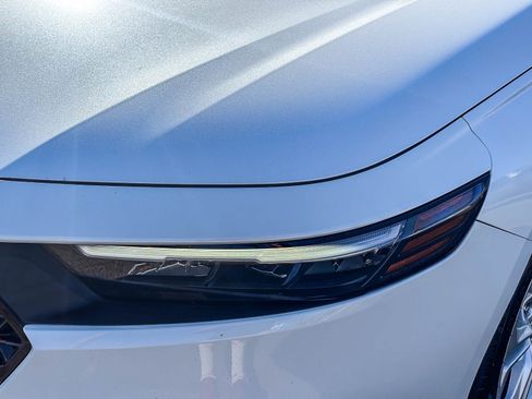 Certified 2023 Honda Accord LX image 9