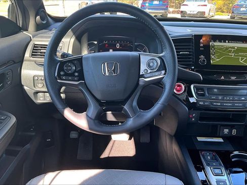 Used 2023 Honda Passport Elite image 9
