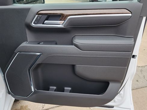 New 2026 GMC Sierra 1500 Elevation image 36