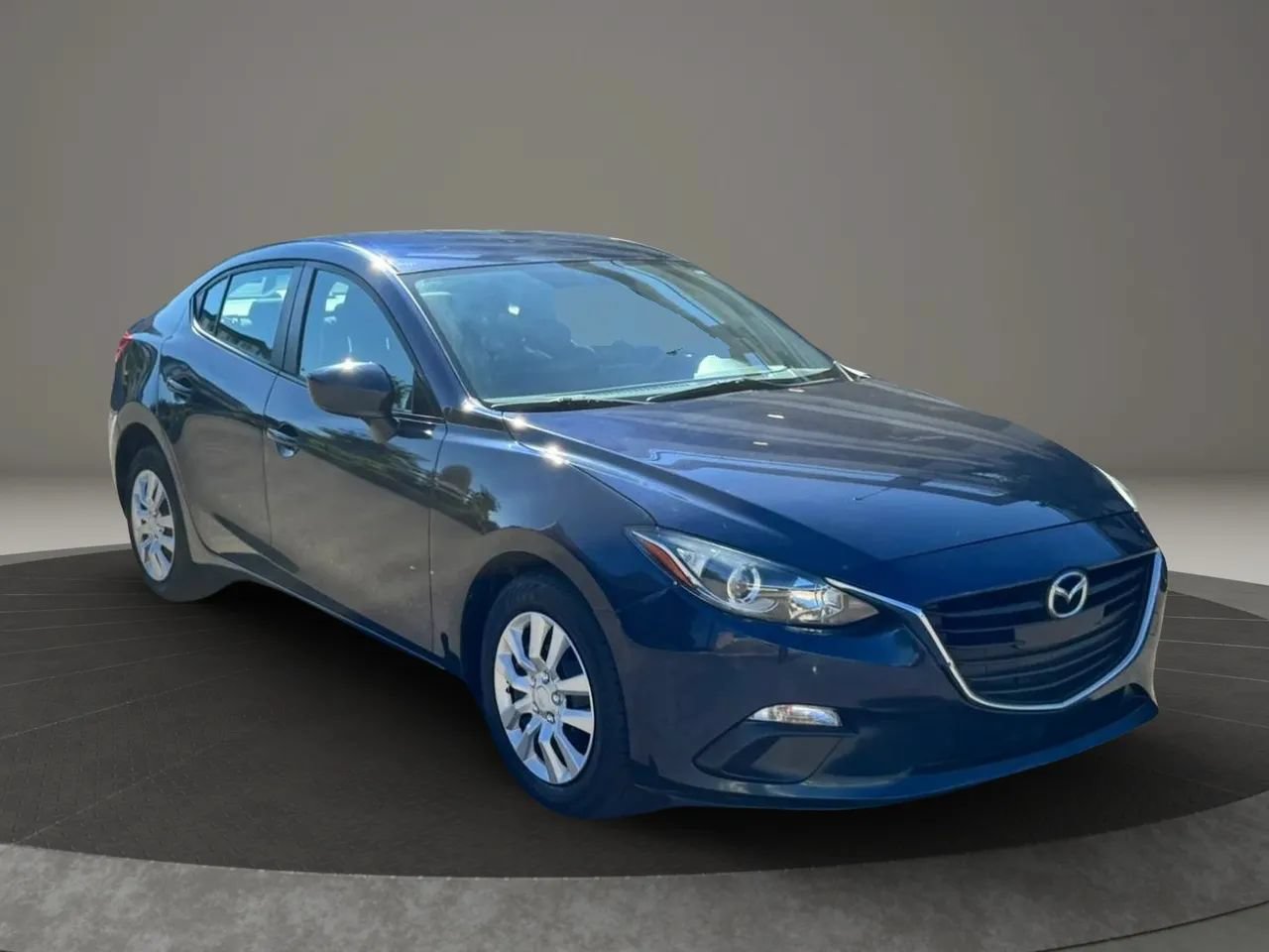 Used 2016 MAZDA MAZDA3 i Sport FWD image 2
