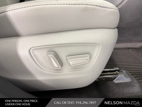 Used 2021 Toyota Highlander Platinum AWD/4WD image 45