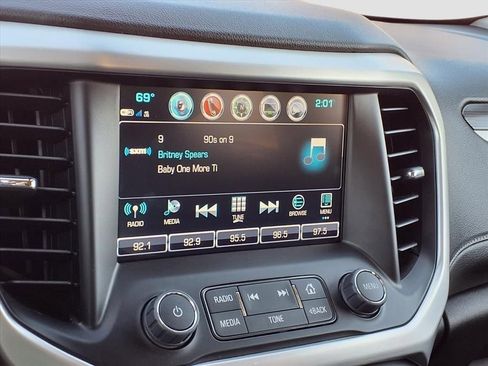 Used 2019 GMC Acadia SLT image 24