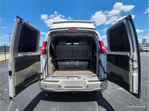 Used 2021 GMC Savana 2500 LS w/ Enhanced Convenience Package RWD image 15