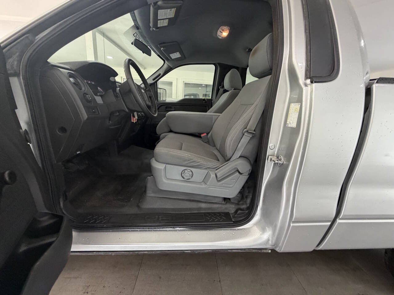 Used 2012 Ford F150 XL w/ XL Decor Group AWD/4WD image 15