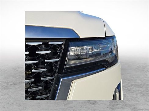 Used 2021 Cadillac Escalade ESV Premium Luxury image 8