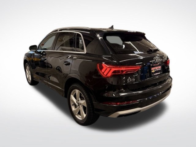 Used 2021 Audi Q3 2.0T Premium AWD/4WD image 4