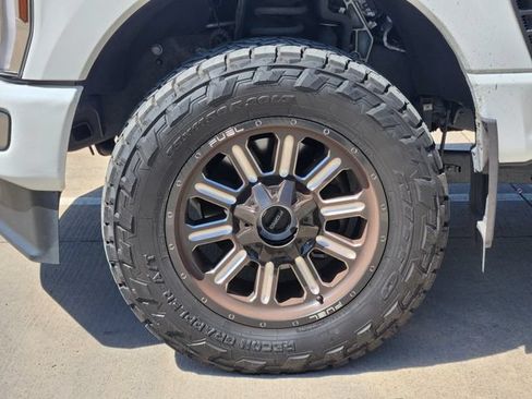 Used 2024 Ford F250 Platinum AWD/4WD image 10