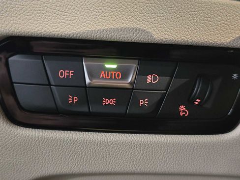 Used 2025 BMW i4 eDrive40 w/ M Sport Package image 27