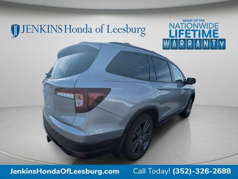 Used 2022 Honda Pilot Sport image 3