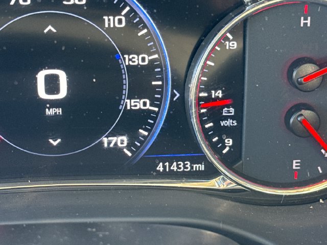 Used 2023 GMC Acadia Denali w/ Denali Technology Package FWD image 21