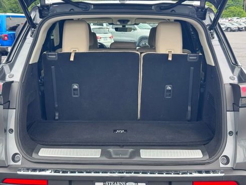 Used 2023 INFINITI QX60 Luxe w/ Performance Audio Package FWD image 44