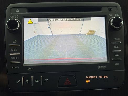 Used 2015 Chevrolet Traverse LT FWD image 4