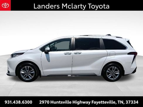 Used 2024 Toyota Sienna Limited FWD image 6