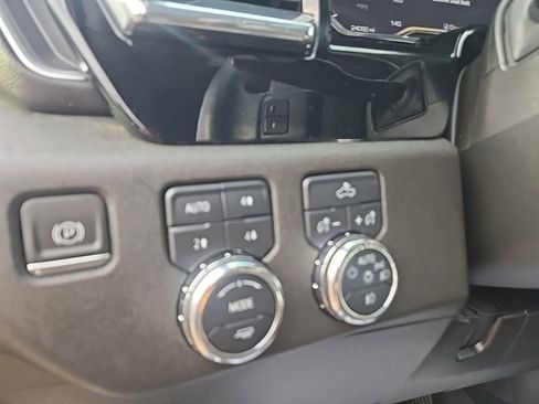 Used 2024 GMC Sierra 1500 Elevation w/ Preferred Package AWD/4WD image 13