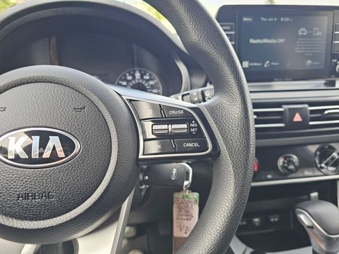 Used 2021 Kia Seltos LX AWD/4WD image 35