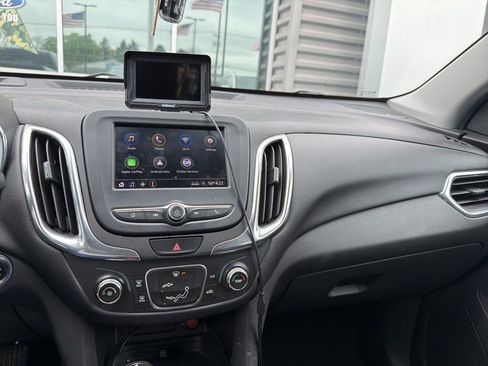Used 2020 Chevrolet Equinox LT w/ LPO, Floor Liner Package AWD/4WD image 9