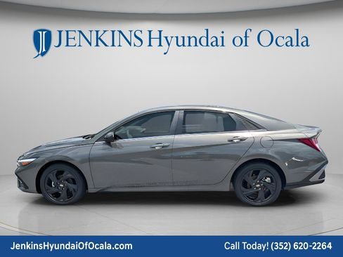 New 2026 Hyundai Elantra SEL Sport Premium FWD image 7