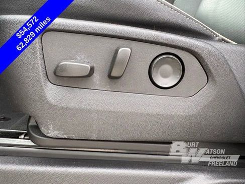 Used 2024 Chevrolet Suburban Premier w/ Premium Package 2 image 13