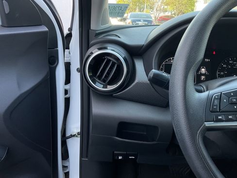 Used 2024 Nissan Kicks SV image 25