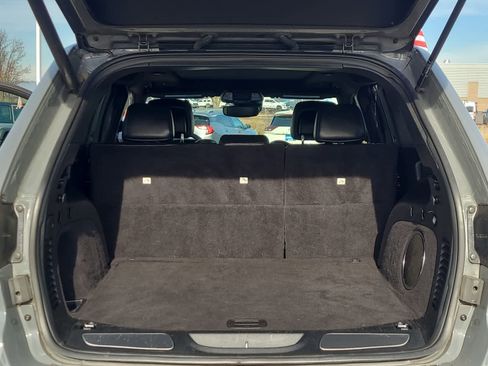 Used 2020 Jeep Grand Cherokee SRT image 27