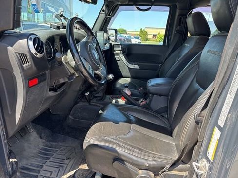 Used 2016 Jeep Wrangler Unlimited Rubicon AWD/4WD image 8