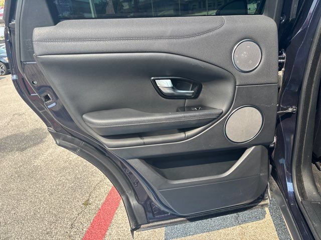 Used 2018 Land Rover Range Rover Evoque SE AWD/4WD image 24