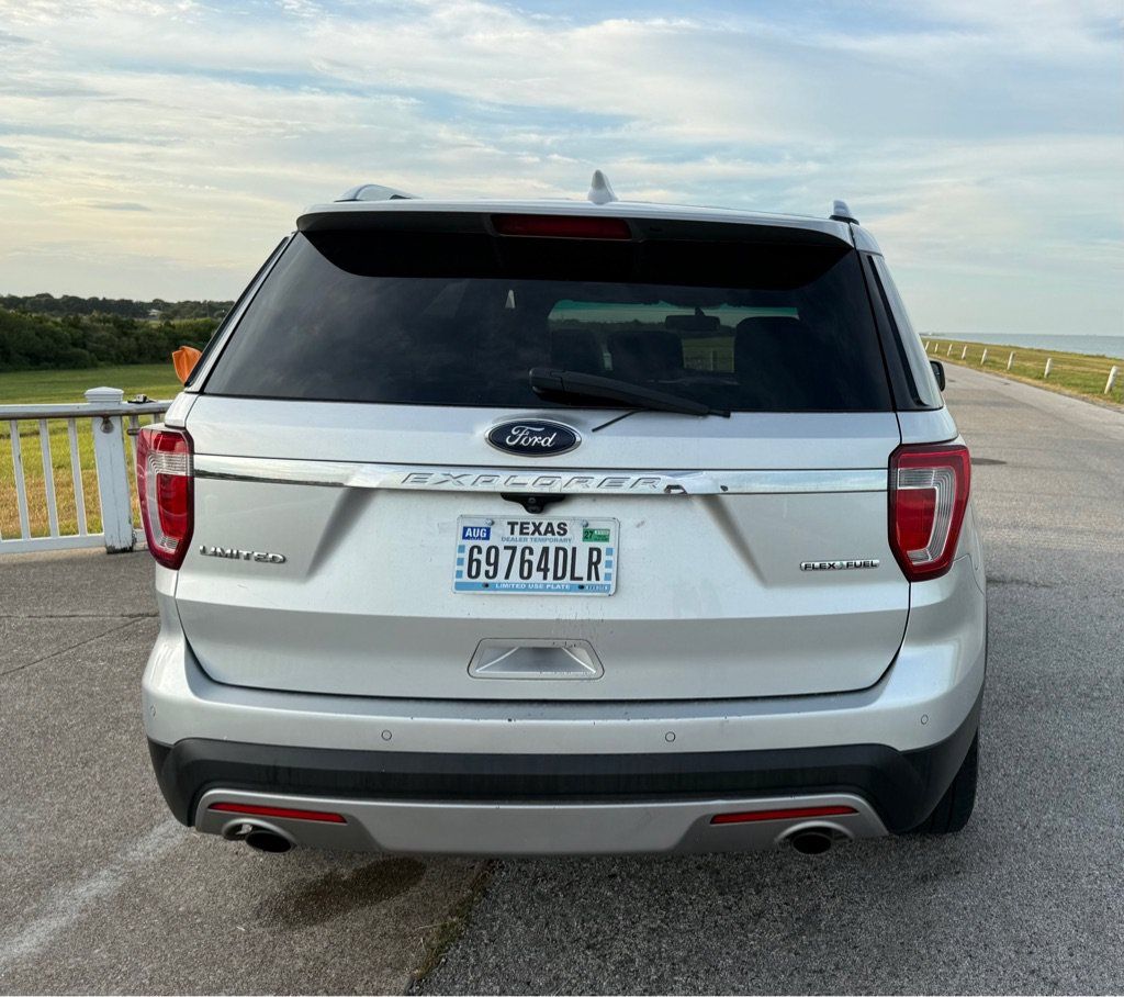 Used 2016 Ford Explorer Limited FWD image 6