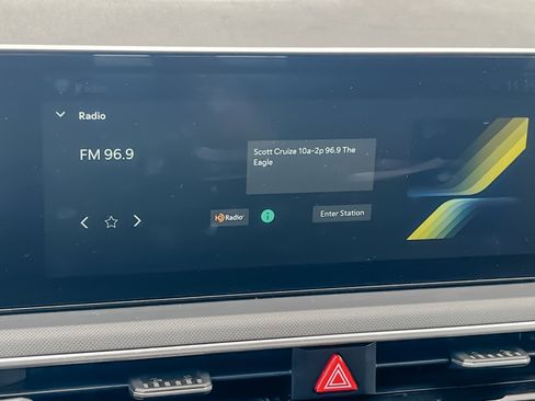 Used 2025 Kia K5 LXS image 13