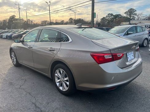 Used 2023 Chevrolet Malibu LT w/ Driver Confidence Package image 4