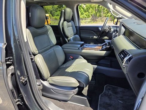 Certified 2022 Lincoln Navigator Black Label AWD/4WD image 18