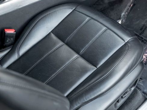 Used 2020 Land Rover Range Rover Sport HSE image 28