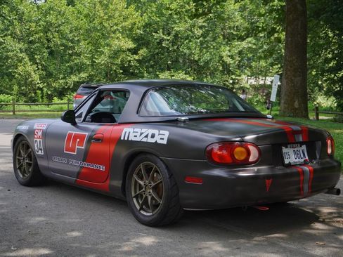 Used 1999 MAZDA MX-5 Miata RWD image 6