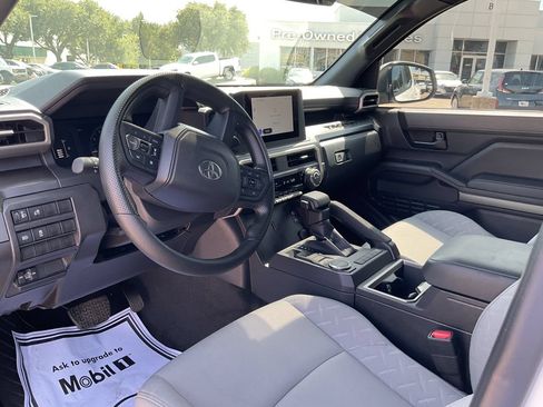 Used 2025 Toyota Tacoma SR5 RWD image 13