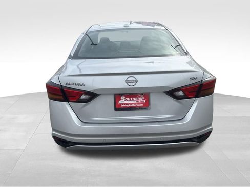 Used 2024 Nissan Altima 2.5 SV image 22