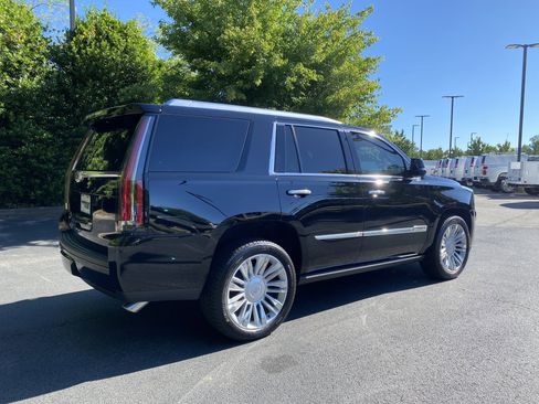 Used 2016 Cadillac Escalade Platinum AWD/4WD image 9