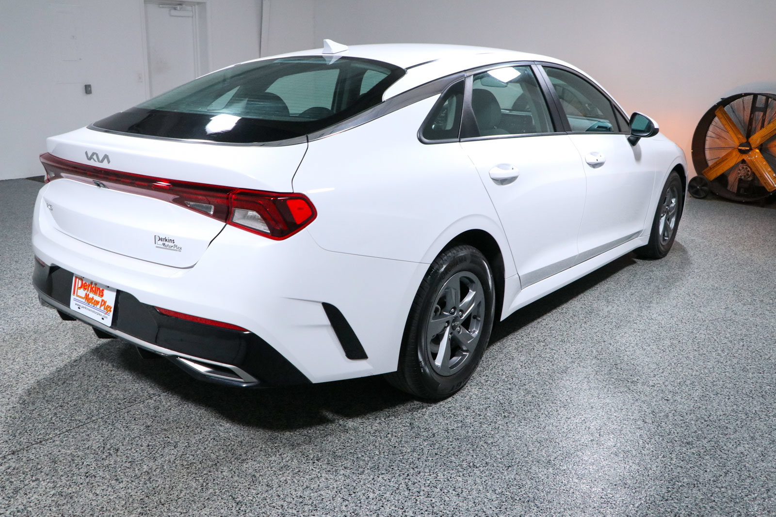 Used 2023 Kia K5 LXS FWD image 7