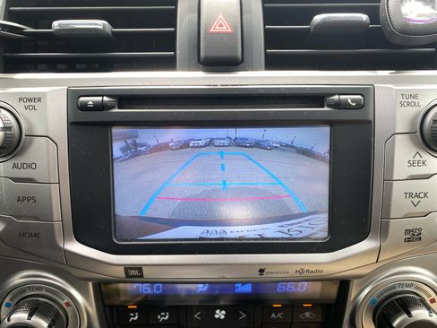 Used 2014 Toyota 4Runner Limited image 15