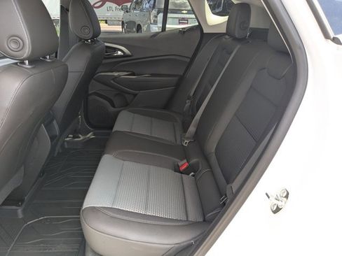 New 2026 Chevrolet Trax LT w/ Sunroof Package FWD image 15