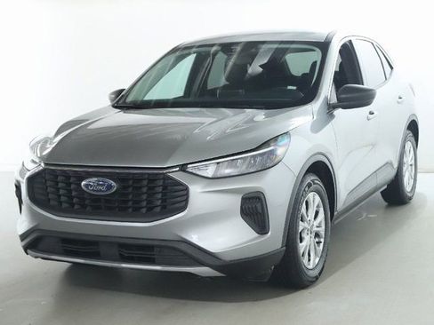 Used 2024 Ford Escape Active FWD image 1