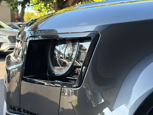New 2026 Land Rover Defender 130 X-Dynamic SE AWD/4WD image 12