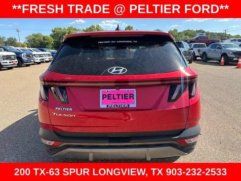 Used 2022 Hyundai Tucson Limited w/ Cargo Package FWD image 4