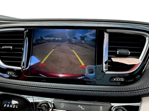 Used 2019 Chrysler Pacifica Limited image 20